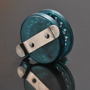 Moulinet de pêche à la mouche série 6000, corps en plastique noir, utilisation main droite, avec frein réglable et commutateur gauche/droite - Product Image 3