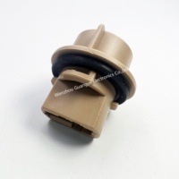Support de lampe LED automobile T20 7443, boîtier en nylon, adaptateur à 3 broches avec contact en laiton, prise terminale 3A 36V IP40