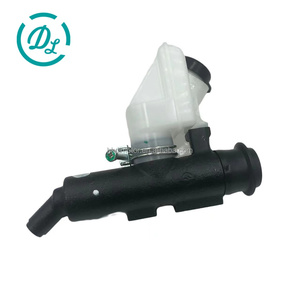 Cylindre maître d'embrayage diesel EexcavaStart 1-47500358-2 1475003582 VC46 Série F – Remplacement hydraulique durable pour excavatrice – Garantie 6 mois - Product Image 1