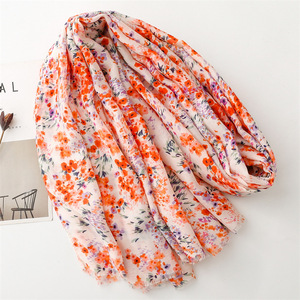 Nuevo Diseño, <span class=keywords><strong>Pañuelos</strong></span> y Bufandas de Viscosa con Estampado Floral de Alta Calidad, Proveedor de <span class=keywords><strong>Pañuelos</strong></span> Suaves Estampados - Product Image 3