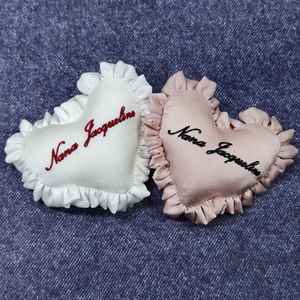 Badges brodés en coton personnalisés par le fabricant, logo personnalisé en coton brodé pour vêtements - Product Image 1