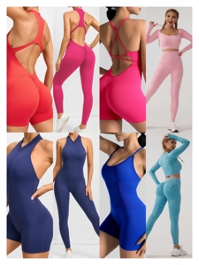 ชุดโยคะแบบแอคทีฟที่นุ่มและยืดหยุ่นประกอบด้วยสองชิ้น - กางเกงโยคะและเสื้อกีฬา ชุดโยคะสำหรับออกกำลังกายและฟิตเนส - Product Image 5