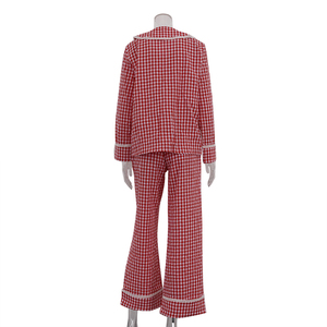 Chemise et <span class=keywords><strong>pantalon</strong></span> à <span class=keywords><strong>carreaux</strong></span> rouges avec col claudine à lacets Vêtements de détente décontractés pour femmes Ensemble deux pièces pour femmes pyjamas - Product Image 4