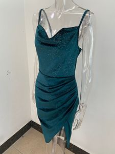 Abiti da Donna Taglie Forti, Sexy Mini Abito in Velluto con Schiena Scoperta, Tinta Unita, Glitterato, con Spacco e <span class=keywords><strong>Spalline</strong></span> Arricciate - Product Image 6