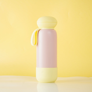 Gobelet à eau en acier inoxydable à double paroi sous vide, <span class=keywords><strong>portable</strong></span> et élégant, avec couleurs contrastées, disponible en 18 oz, 24 oz et 32 oz, personnalisation possible - Product Image 3