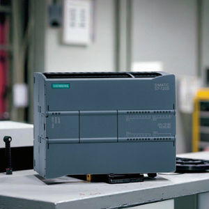 Siemens CPU 1214C DC PLC Controller 6ES7214-1AG40-0XB0 con 26 I/O PROFINET Comunicación para programación de PLC - Product Image 1