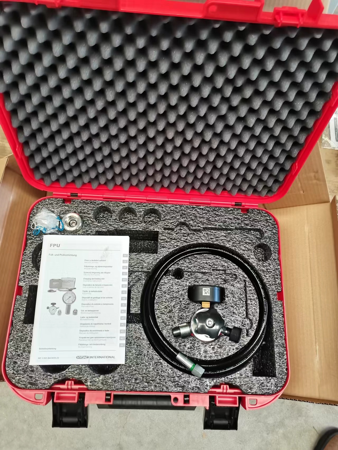 HYDAC ブラダーアキュムレーター FPU1-350/250F2.5G11A 利用可能な新製品