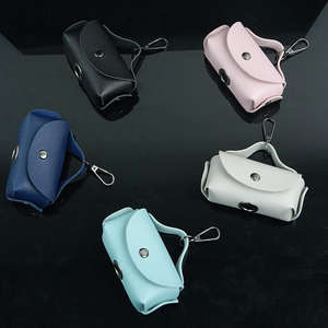 Pochette distributrice de sacs à déjections canines en cuir PU tendance, portable, pour les promenades en extérieur - Product Image 3