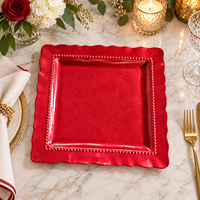 Assiette de présentation carrée Wojia 13 pouces rouge, écologique, avec revêtement poudré, bord festonné perlé de luxe, sous-assiette en plastique pour mariage et fête