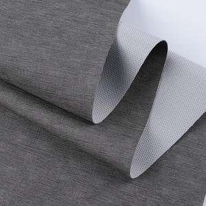 جلد صناعي من البولي فينيل كلورايد بنمط مخطط وملمس مخملي 0.9 مم، رائج للبيع، مناسب للأحذية والحقائب والأمتعة والأزياء، مقاوم للماء ومتين - Product Image 2