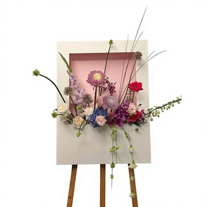 Panneau de bienvenue personnalisé pour mariage, designs floraux personnalisés, support vertical 3D, mariée et marié, panneau de réception de mariage - Product Image 1