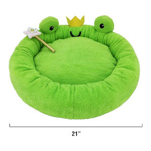 2024 tasarımcı yeni lüks moda yeşil peluş kurbağa prens köpek yatağı karyolası gri taşınabilir çift yüzlü pet yatak için açık - Product Image 2