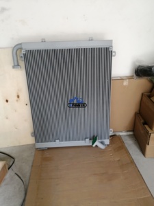 หม้อน้ำไฮดรอลิกสำหรับรถขุด PC200-6 อะไหล่เครื่องจักรก่อสร้าง - Product Image 3