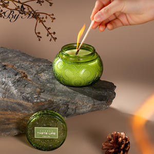 Velas Aromáticas de Cera de Soya en Frascos de Vidrio de Lujo, Color Gris Ámbar Verde, con Tapa y Caja de Empaque - Product Image 3