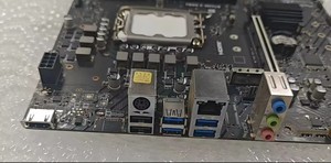 Carte mère de jeu B760M-X DDR4, compatible avec les processeurs Core de 14e, 13e et 12e génération, socket LGA 1700. - Product Image 2