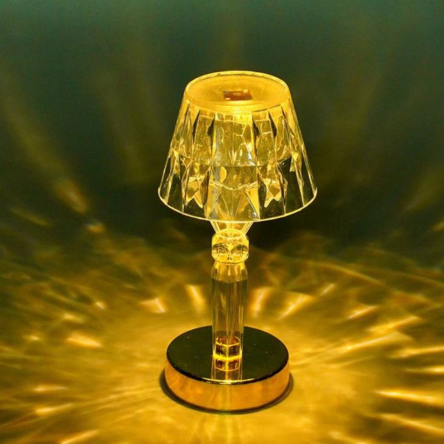 Modern Crystal Table Lamp with Creative Night Light Projection Ins Romantic Atmosphere Bedside Lamp for Bedroom 5V Input Voltage