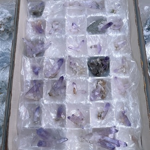 Vente en gros de spécimens de grappes d'améthyste <span class=keywords><strong>Vera</strong></span> <span class=keywords><strong>Cruz</strong></span> naturelle de haute qualité, cristaux de guérison, pierres précieuses de quartz pour la décoration - Product Image 4
