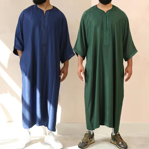 OEM de alta calidad islámico musulmán 2023 Thobes Jubbah para hombres al por mayor túnicas bordadas estilo Qatar - Product Image 6