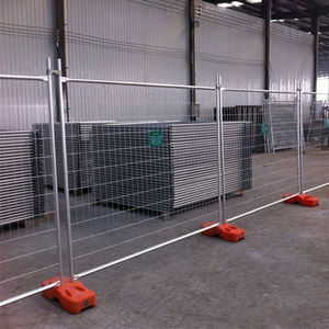 Panneaux de clôture amovibles pour bâtiments extérieurs <span class=keywords><strong>Plaque</strong></span> de clôture à base de béton bon marché Clôture routière temporaire australienne - Product Image 3
