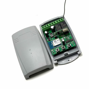 Ricevitore WIFI Tuya Universale 7-32v con 2 Relè e Controller RF 433mhz - Product Image 1