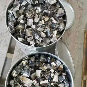 Fines de minerai de fer de faible qualité avec additif ferrique-molybdène pour la fabrication d'acier, marque Minmetals Mn/Cu - Product Image 5