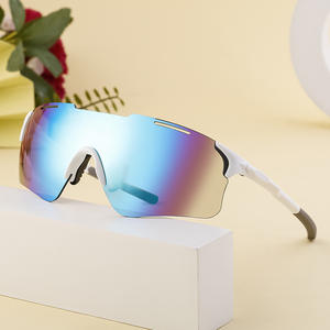 Lunettes de cyclisme pour hommes KJ-1065, monture PC, polarisées UV400, coupe-vent, pour sports de plein air, protection solaire classe 2 - Product Image 1