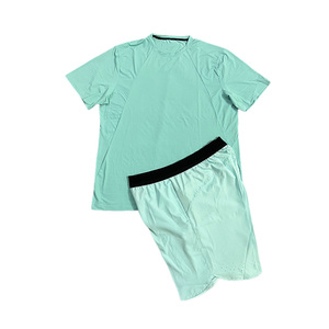 Zomer trainingspakken voor heren, snel drogend, ademend, geschikt voor atletiek, hardlopen, training en voetbal, set met T-shirt en shorts - Product Image 3