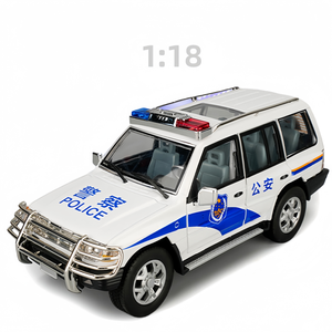 Modèle de <span class=keywords><strong>voiture</strong></span> en alliage Diecast 1:18 classiques Pajero avec son et lumière, portes ouvrables, jouet de collection, modèle de <span class=keywords><strong>voiture</strong></span> à collectionner - Product Image 1