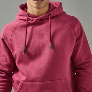 ชุดเซ็ตเสื้อฮู้ดแขนยาวสีสันสดใสสไตล์สตรีทแวร์พร้อมโลโก้สั่งทำพิเศษ และกางเกงขาสั้นคุณภาพสูงสำหรับผู้ชาย - Product Image 3