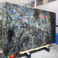 Dalle de granit bleu Labrador importé de qualité supérieure, polie, de 20 mm, à motifs, pour mur d'accentuation de salon de villa de luxe