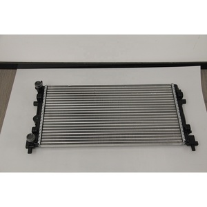 Piezas originales OE:6RD121253F Fábrica al por mayor Piezas <span class=keywords><strong>de</strong></span> automóviles Sistemas <span class=keywords><strong>de</strong></span> refrigeración automática Radiador Motor Refrigeración Reparación Repuesto para FAW VW - Product Image 6