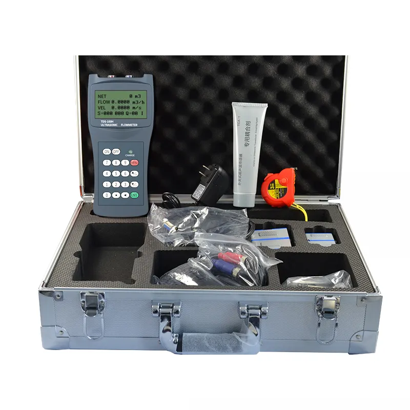 Industriële Klem Op Vloeibaar Water 2000H Handheld Draagbare Batterij Aangedreven Dn20 Ultrasone Flow Watermeter
