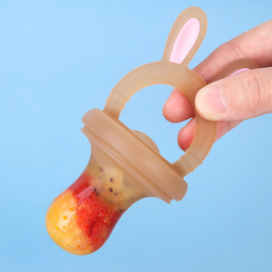 Juguete de alimentación de frutas para bebés, herramienta de mordida de silicona de grado alimenticio con forma de calabaza, diseño de conejo de dibujos animados de 0 a 6 meses - Product Image 3