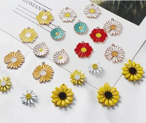color enamel Daisy flower charms Korea flower charms chrysanthemum flower charms for bracelet necklace jewelry accessories