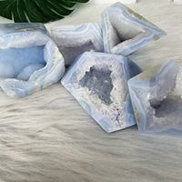 Vente en gros de pierre de cristal naturel de haute qualité irrégulière Druzy Blue Lace Agate Freeform pour la décoration de guérison