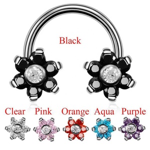 Nouvelles bagues en titane G23 avec cristaux en forme de fleur, pour le nez, les oreilles, le <span class=keywords><strong>tragus</strong></span>, le daith, le cartilage, bijoux de piercing - Product Image 4