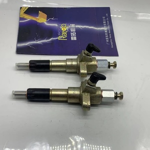 Injecteur de carburant 150118-00135 65.10101-7085 65.10101-7099A pour excavatrice DX225LCA, ensemble de support de buse - Product Image 1
