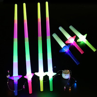 Bâton lumineux LED télescopique en plastique à quatre sections avec fonction clignotante pour concerts, fêtes d'enfants et utilisation en extérieur - Vente en gros