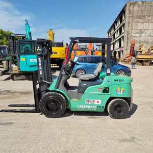 Mitsubishi 3 tonnes diesel 4WD chariot élévateur à combustion interne mât à deux étages garantie de performance de haute qualité Construction utilisée - Product Image 2