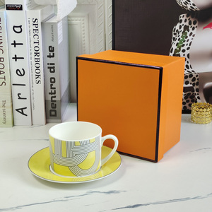 Hot Sale 4pcs Nordic Luxury Yellow Runway Restaurant Set Ceramic Plate with <b>Gift</b> <b>Box</b> - Product Image 5