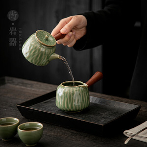 Tasse de justice en céladon de la forge Yue, glaçure verte bambou, avec poignée latérale, récipient de service à thé, ensemble de thé Kung Fu, porcelaine Dehua - Product Image 3
