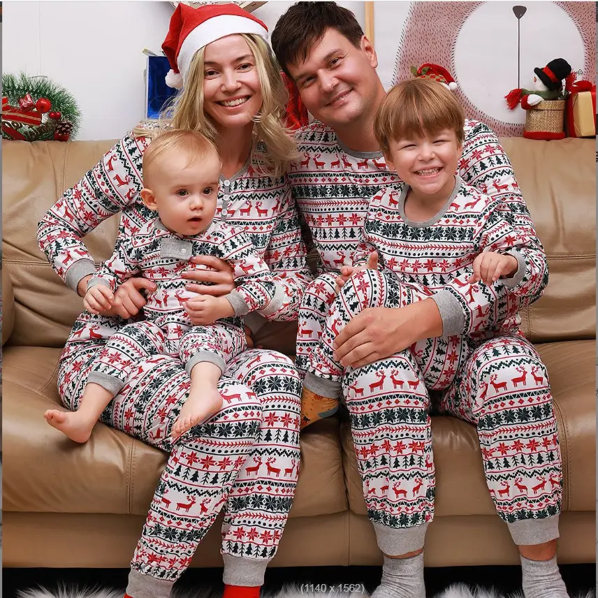 Finalz wholesale winter Pajamas Boys Girls printing Deer Snow Striped cotton long sleeves Christmas Pajamas for Family