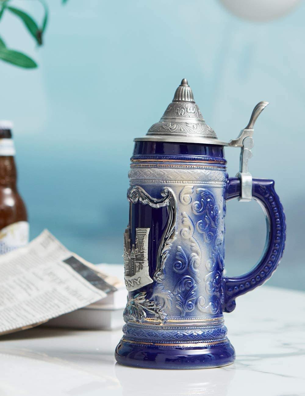陶磁器製ドイツビールジョッキ、ピューター蓋付き、高級ビールマグ、金