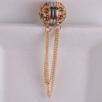 Vente en gros d'épingles super magnétiques pour femmes musulmanes épingles à hijab magnétiques en diamant avec chaîne