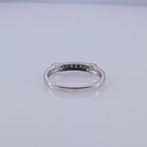แหวนเพชร Jewelspaark 0.21 กะรัต สีฟ้าเข้มทรงกลมเจียระไนแบบบริลเลียนท์ เงินแท้ 925 สำหรับผู้หญิง - Product Image 5