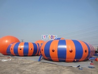 Opblaasbare tunnel met aangepaste logo-kleur, Caterpillar-achtige hindernisbaan, uitdagende combo, dubbel gestikte opblaasbare assault course
