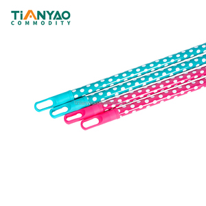 Vassoura Telescópica de Ferro Reforçada com Cabo Longo Extensível para Uso Interno e Externo - Product Image 2