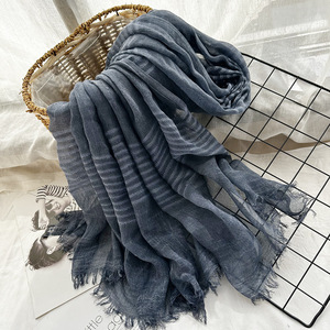Écharpe rayée en fil d'argent style rétro, vente en gros d'usine, châle en soie élégant pour femme, fournisseur fabricant - Product Image 2