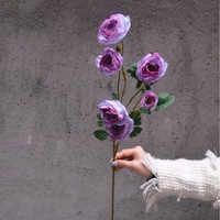 Rose artificielle en soie à tige unique, 6 boutons - Mini roses délicates pour mariages, décorations de vases à la maison, allées et extérieur