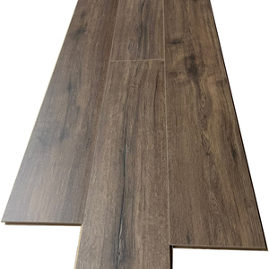 Plancher stratifié en acajou imperméable 12 mm AC5 V4 à clipser, noyau marron Allemagne, 2440 mm de long - Product Image 1